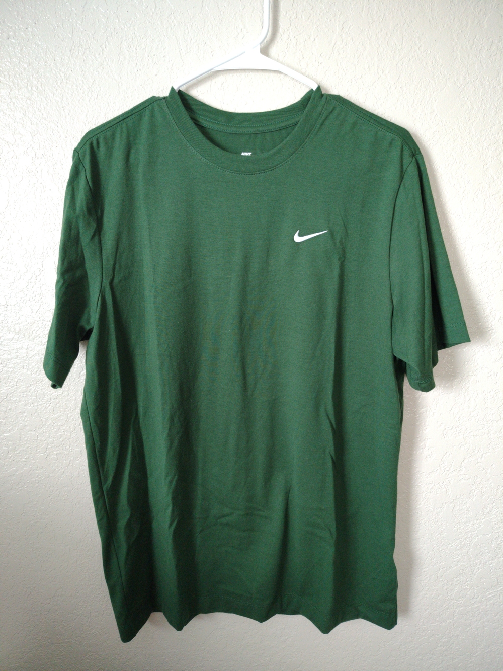 Nike Men's Forest Green Short-Sleeve Tee with White Swoosh